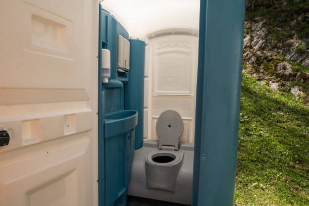 Best Porta potty delivery and setup  in Resaca, GA